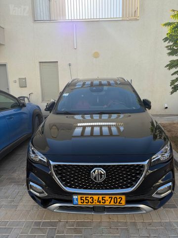 מודעת רכב אם ג'י EHS PHEV
