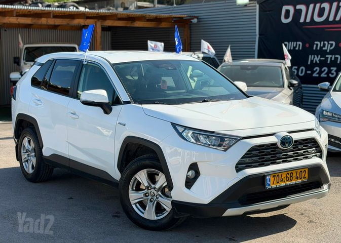 טויוטה RAV4