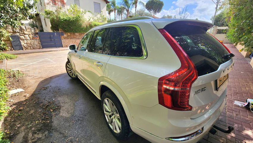 וולוו XC90