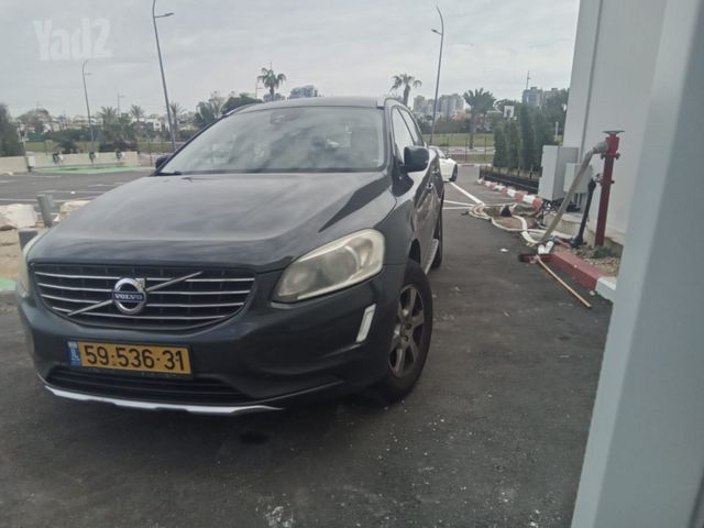 XC60 4X2 Kinetic אוט׳ בנזין 2.0 (245 כ״ס)