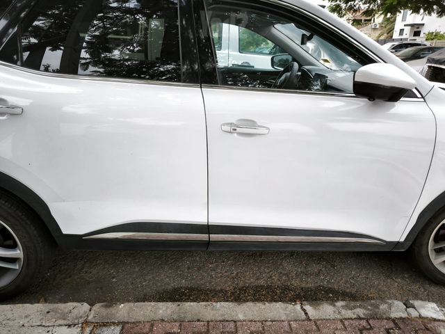 אם ג'י EHS PHEV