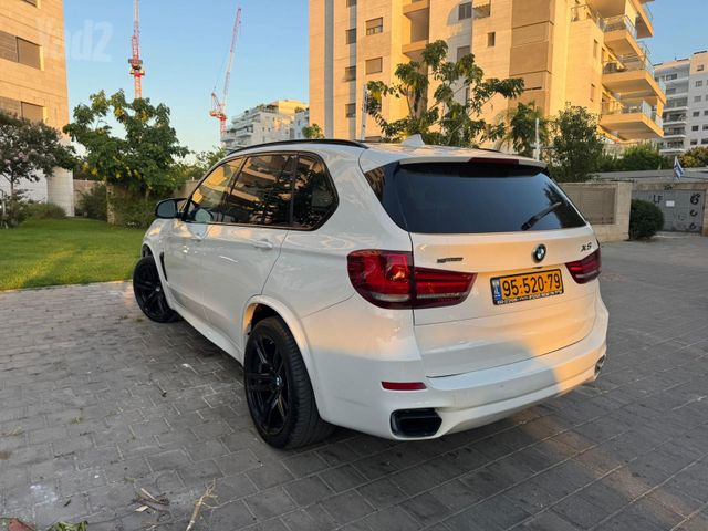 ב מ וו X5