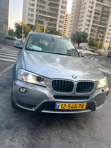 ב מ וו X3
