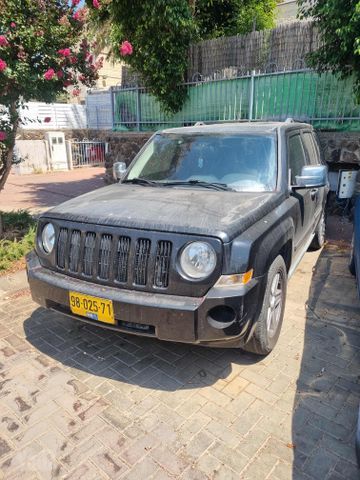 פטריוט Sport אוט׳ 2.4 (170 כ״ס)