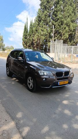 ב מ וו X3