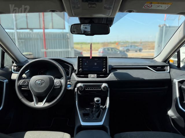 טויוטה RAV4