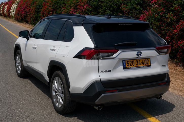 טויוטה RAV4