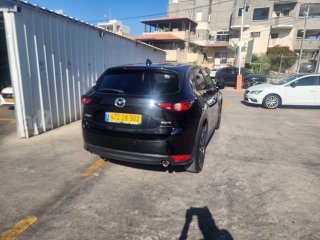 מודעת רכב מאזדה CX-5