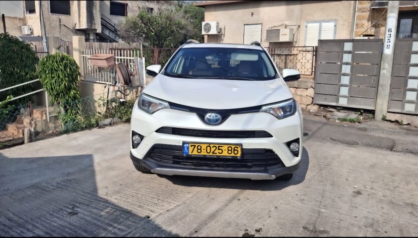 מודעת רכב טויוטה RAV4