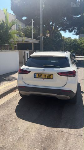 GLB AMG Line GLB 250 אוט׳ 2.0 (224 כ״ס)
