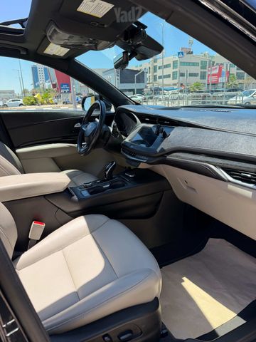 קאדילק XT4