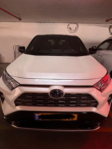 טויוטה RAV4