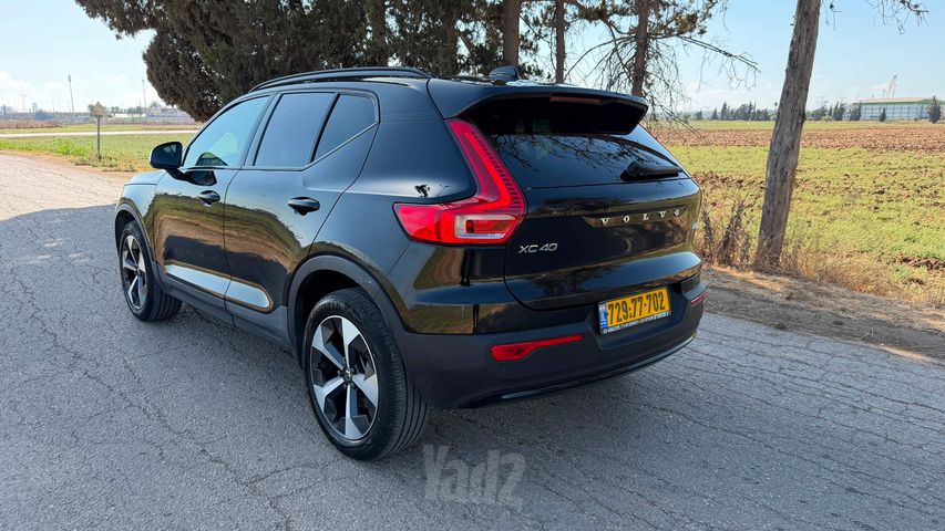 וולוו XC40