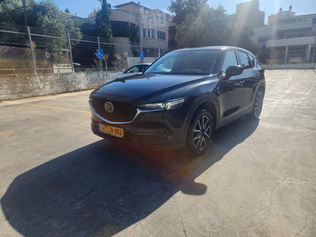 מודעת רכב מאזדה CX-5