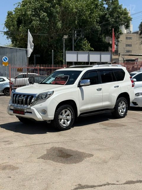 לנד קרוזר Luxury Led אוט׳ 3.0 (190 כ״ס)
