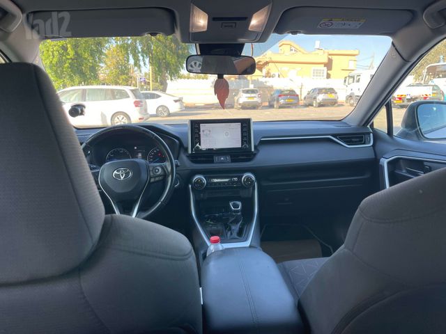 טויוטה RAV4