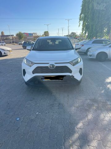 טויוטה RAV4