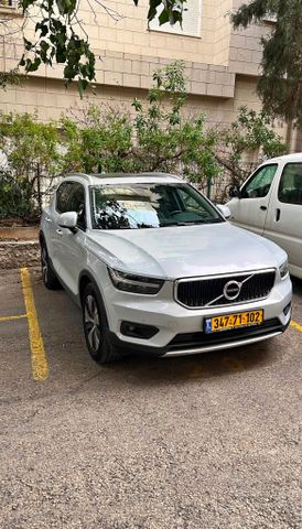 וולוו XC40