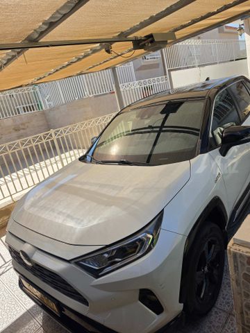 טויוטה RAV4