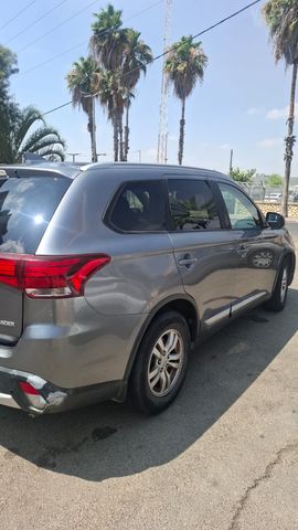 מודעת רכב מיצובישי אאוטלנדר