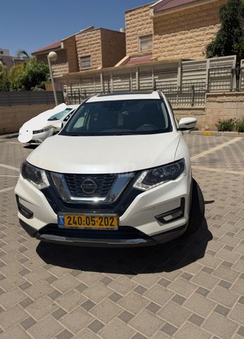 ניסאן אקס טרייל