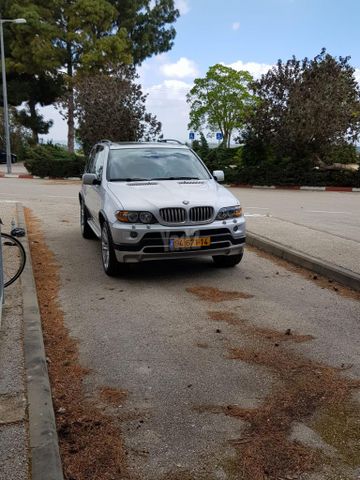 ב מ וו X5