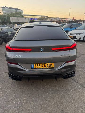 ב מ וו X6