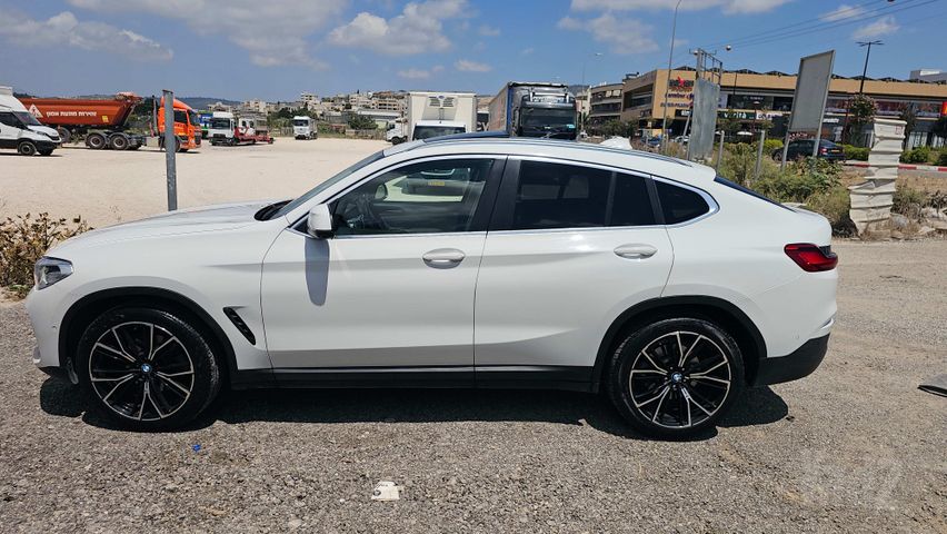 ב מ וו X4