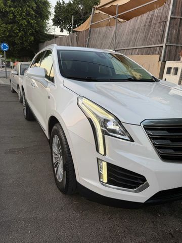 קאדילק XT5