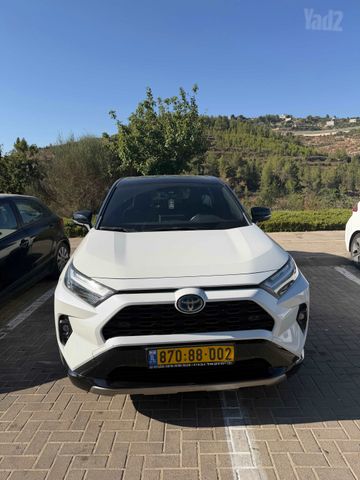 טויוטה RAV4