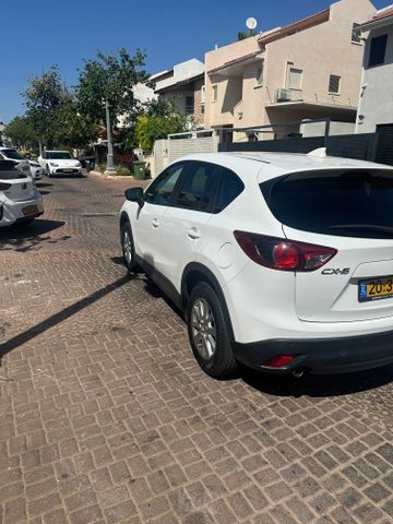 מודעת רכב מאזדה CX-5