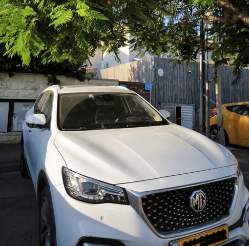 אם ג'י EHS PHEV