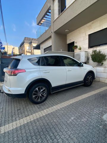 טויוטה RAV4