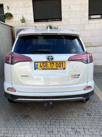 טויוטה RAV4