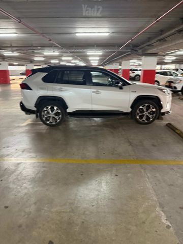 טויוטה RAV4