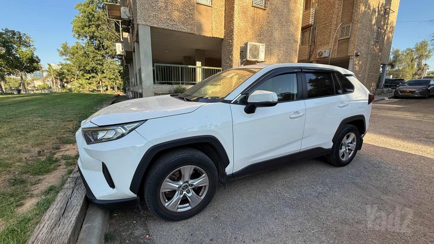 מודעת רכב טויוטה RAV4