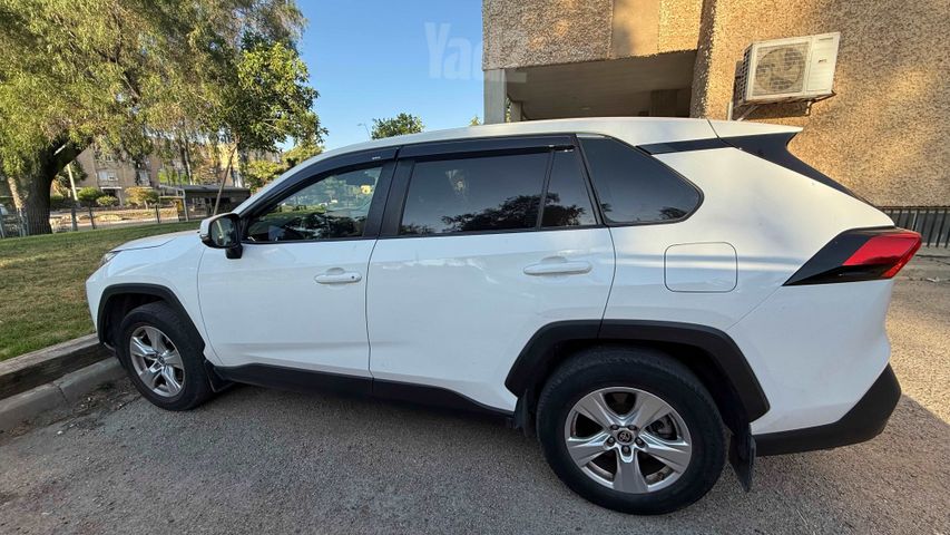 טויוטה RAV4