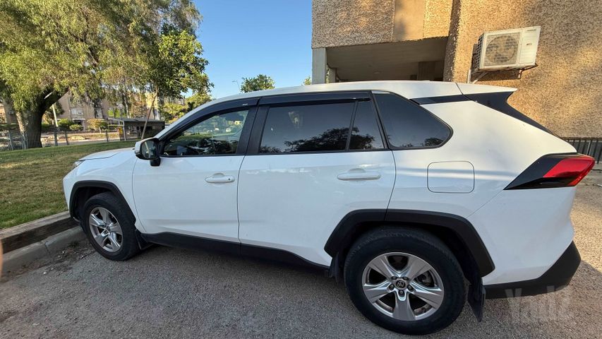 טויוטה RAV4