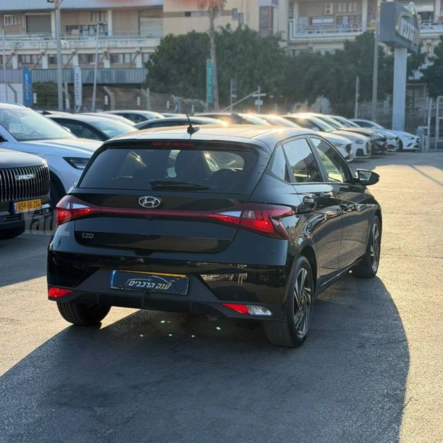 יונדאי i20