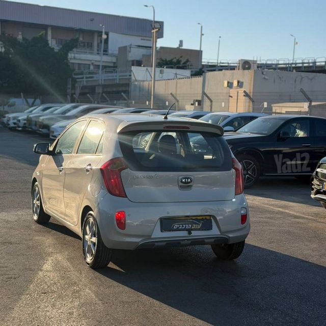 קיה פיקנטו