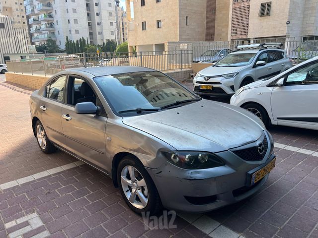 מאזדה 3