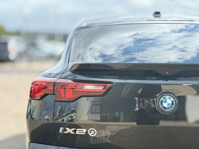 ב מ וו iX2