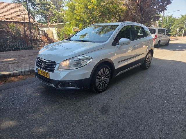 מודעת רכב סוזוקי קרוסאובר