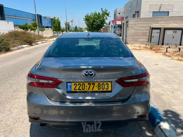 טויוטה קאמרי