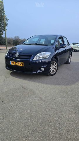 טויוטה אוריס