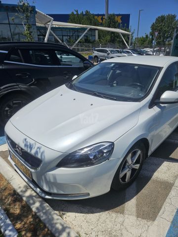 מודעת רכב וולוו V40
