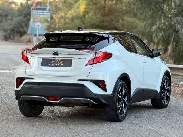 טויוטה C-HR