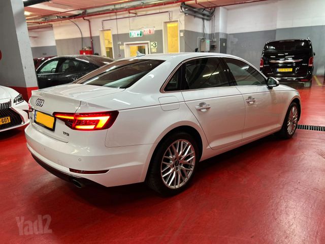 אאודי A4