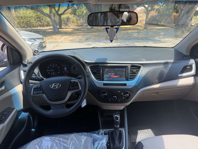 יונדאי אקסנט i25