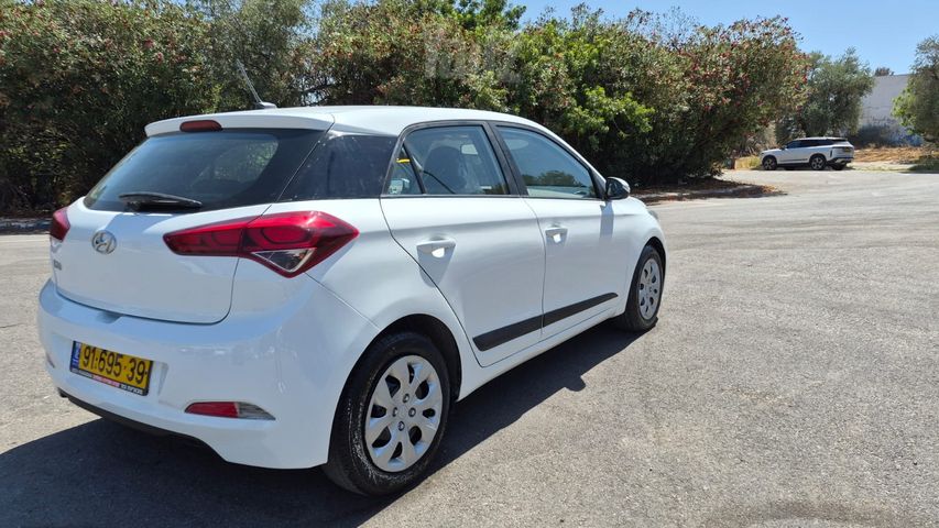 יונדאי i20